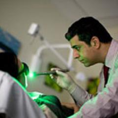 Associate Professor Camile Farah of the UQ School of Dentistry.