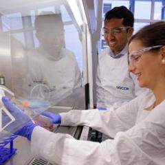 Dr Richard Gordon and lab member