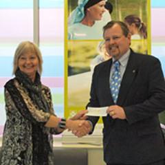 Yvonne Moon and Professor Murray Mitchell 